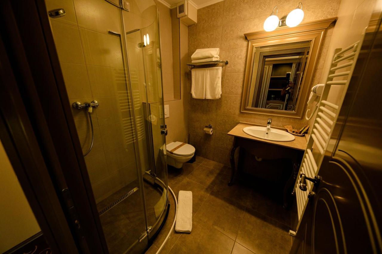 La Casa Cu Stuf Hotel Baldovinesti ภายนอก รูปภาพ
