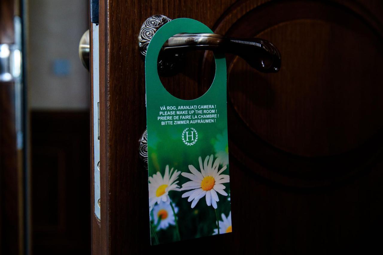 La Casa Cu Stuf Hotel Baldovinesti ภายนอก รูปภาพ