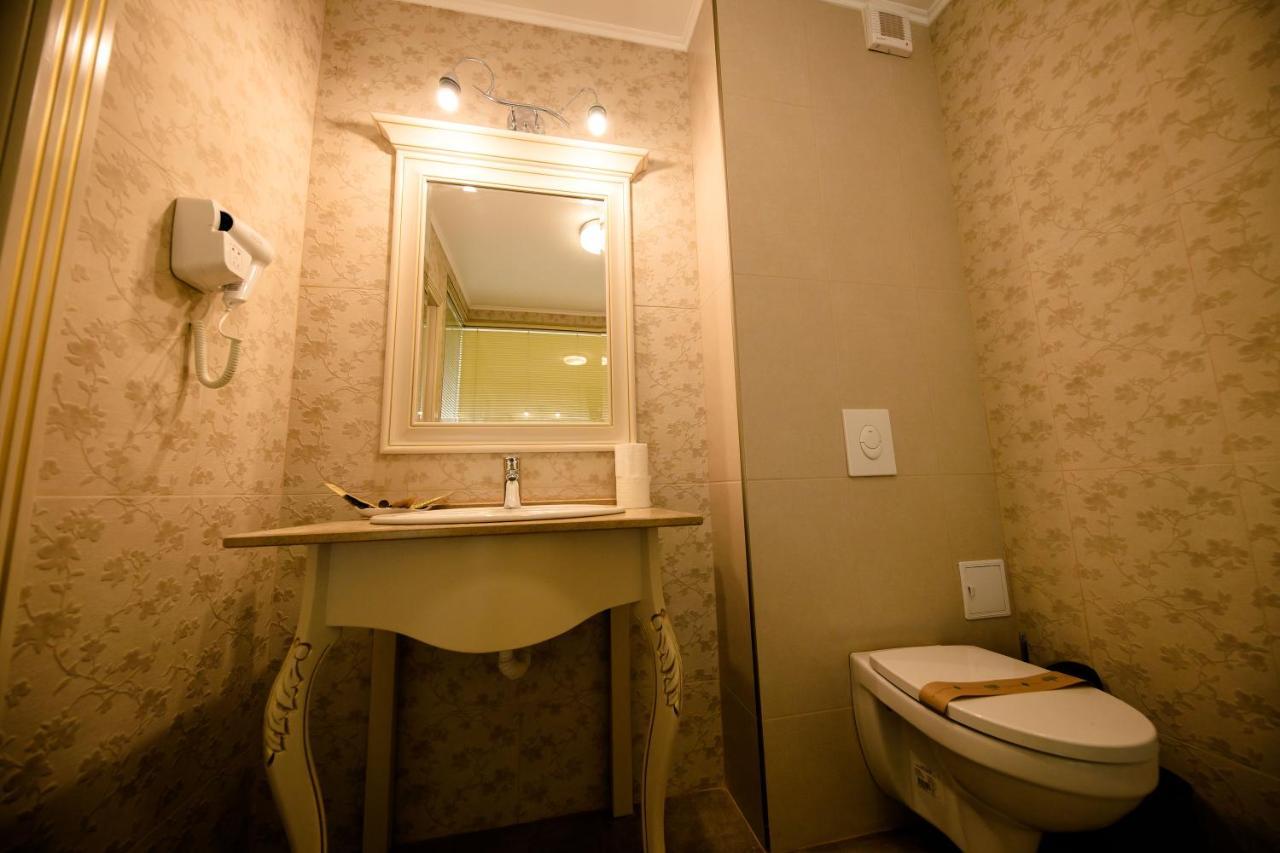 La Casa Cu Stuf Hotel Baldovinesti ภายนอก รูปภาพ