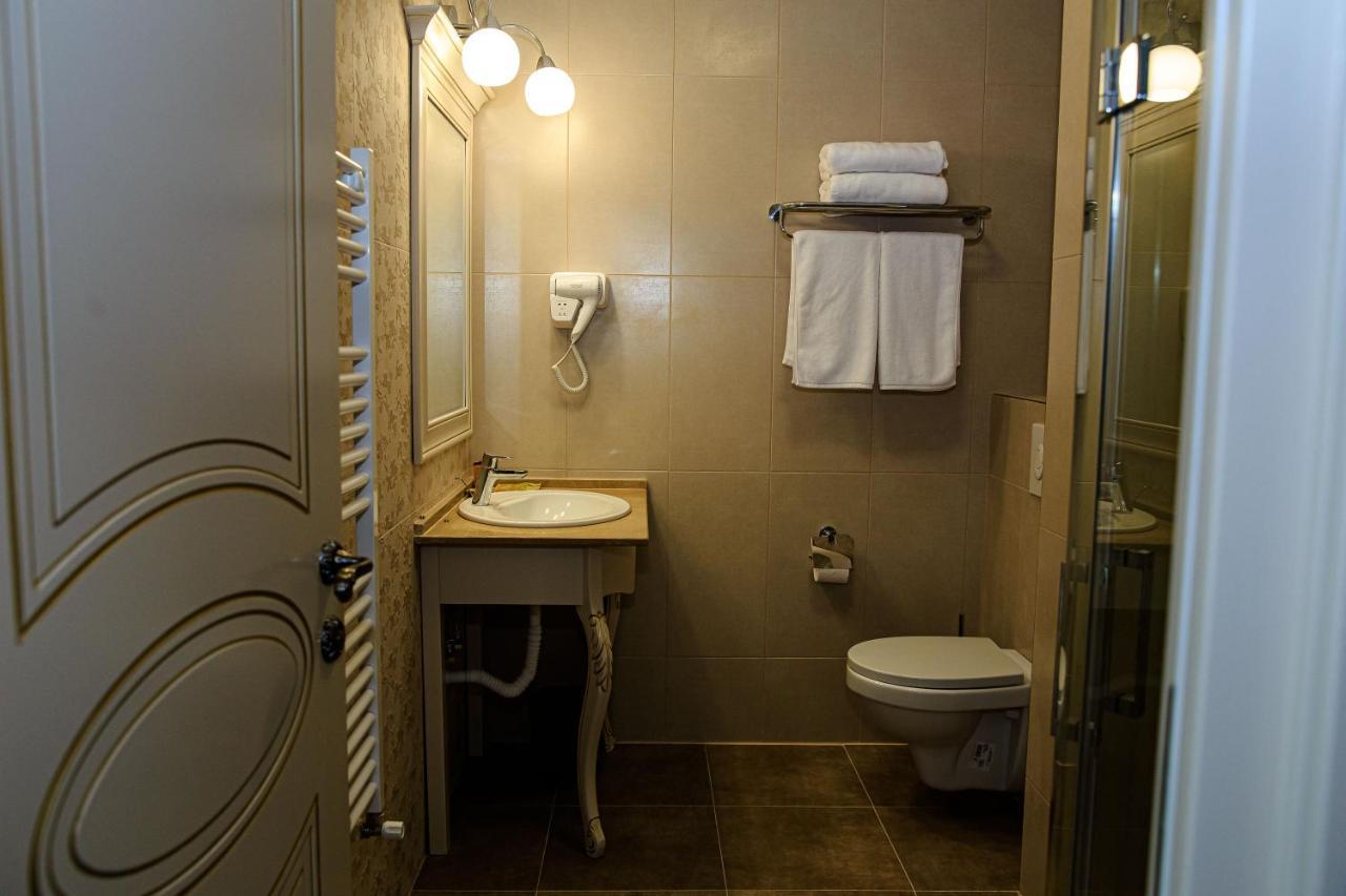 La Casa Cu Stuf Hotel Baldovinesti ภายนอก รูปภาพ